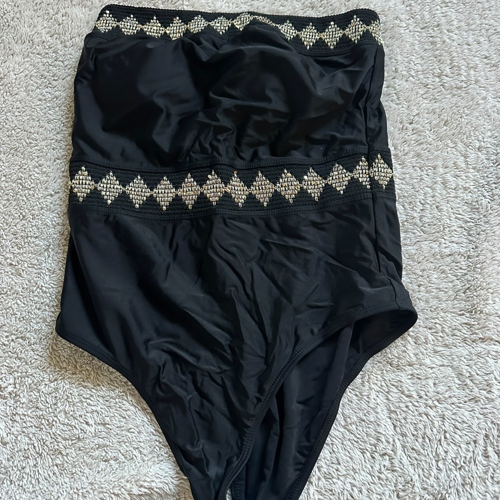 Black One Piece Swimsuit with Strapless Design and Decorative Band - Picture 2 of 2